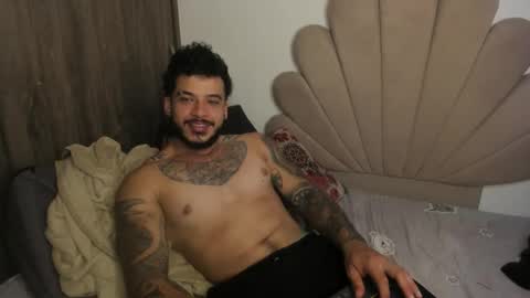 Snapshot of neeii chatting on October 18, 7:41 pm Nei turn green online show from October 18, 7:41 pm