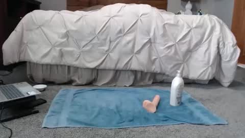 NEIGHBORGUY4U online show from April 3, 5:10 pm