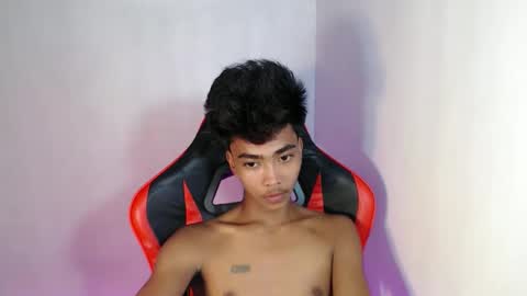 neil_asian69 online show from October 17, 1:04 pm