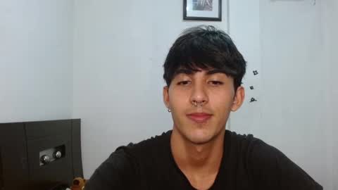 Snapshot of neithanzyn chatting on December 23, 7:41 pm Neithanzyn online show from December 23, 7:41 pm