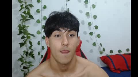 Snapshot of neithanzyn chatting on March 5, 7:50 pm Neithanzyn online show from March 5, 7:50 pm