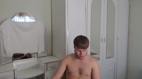 Snapshot of nenvol1 chatting on January 24, 9:49 am better ask online show from January 24, 9:49 am