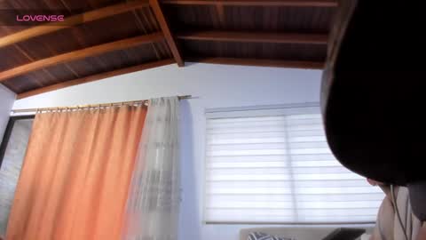 Snapshot of neo_dimou chatting on December 16, 11:44 am Jordan online show from December 16, 11:44 am
