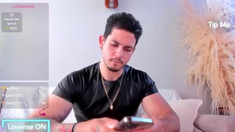 Snapshot of neo_dimou chatting on January 13, 3:47 pm Jordan online show from January 13, 3:47 pm