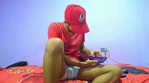 neo_latin online show from December 1, 7:44 am