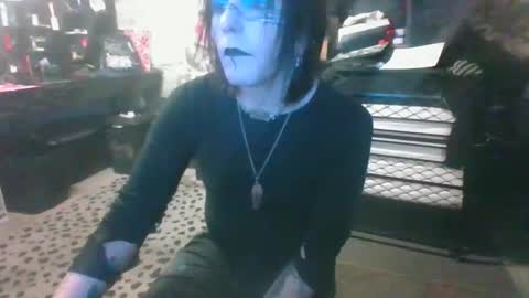 neondeviant online show from February 8, 7:07 pm