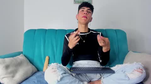  NeoRaptis  jhonatan  online show from January 17, 8:04 pm