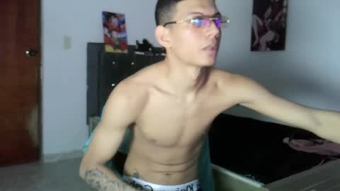 Snapshot of nerek_master chatting on September 9, 11:58 pm nerek master online show from September 9, 11:58 pm