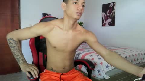 Snapshot of nerek_master chatting on October 13, 6:47 pm nerek master online show from October 13, 6:47 pm