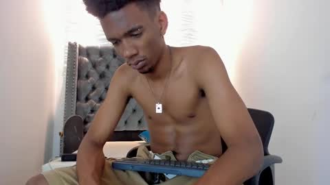 Snapshot of nero_reyd chatting on September 26, 8:06 pm Nero online show from September 26, 8:06 pm