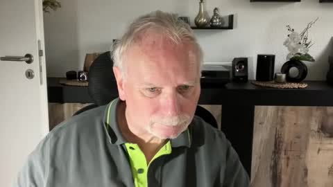 Snapshot of nettermann1968 chatting on October 20, 12:53 pm nettermann1968 online show from October 20, 12:53 pm