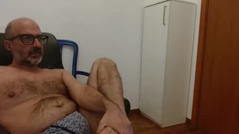 Snapshot of new_simi_74 chatting on September 28, 7:01 pm simi online show from September 28, 7:01 pm