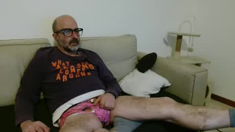 simi online show from December 20, 9:33 pm