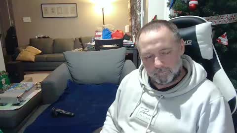 NewWorld online show from December 25, 12:37 am