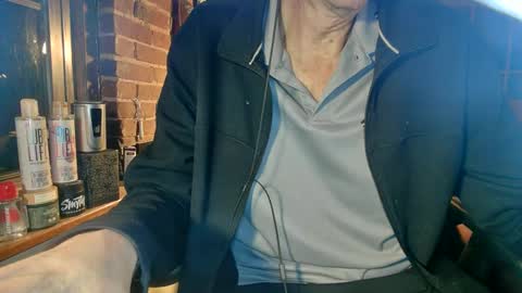 Snapshot of nfgwholoves2cum chatting on January 30, 10:51 pm NFG Nice Friendly Guy Dick online show from January 30, 10:51 pm