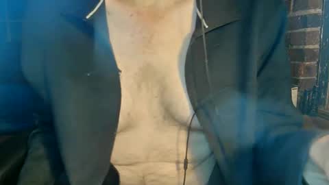 Snapshot of nfgwholoves2cum chatting on January 6, 10:26 pm NFG Nice Friendly Guy Dick online show from January 6, 10:26 pm
