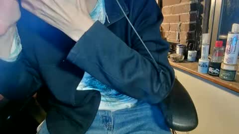 Snapshot of nfgwholoves2cum chatting on February 27, 12:08 am NFG Nice Friendly Guy Dick online show from February 27, 12:08 am