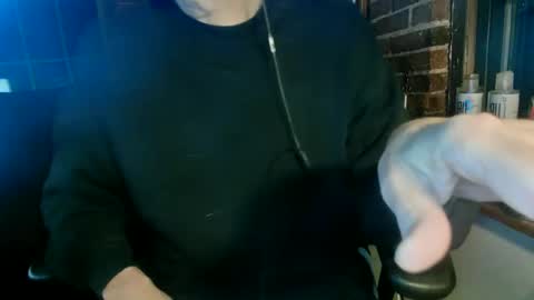 Snapshot of nfgwholoves2cum chatting on January 9, 11:24 pm NFG Nice Friendly Guy Dick online show from January 9, 11:24 pm