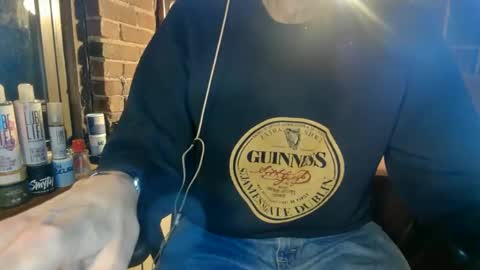 Snapshot of nfgwholoves2cum chatting on March 1, 11:26 pm NFG Nice Friendly Guy Dick online show from March 1, 11:26 pm