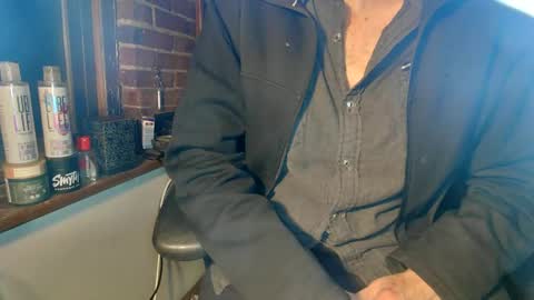 Snapshot of nfgwholoves2cum chatting on January 29, 10:53 pm NFG Nice Friendly Guy Dick online show from January 29, 10:53 pm