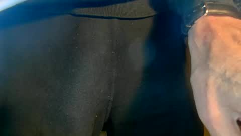 Snapshot of nfgwholoves2cum chatting on January 23, 10:33 pm NFG Nice Friendly Guy Dick online show from January 23, 10:33 pm