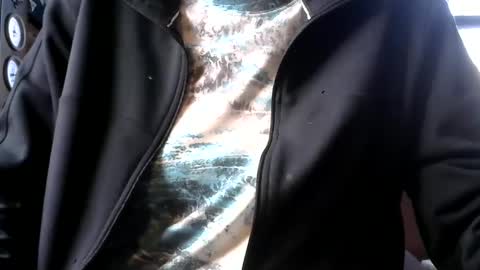 Snapshot of nfgwholoves2cum chatting on January 19, 5:07 pm NFG Nice Friendly Guy Dick online show from January 19, 5:07 pm