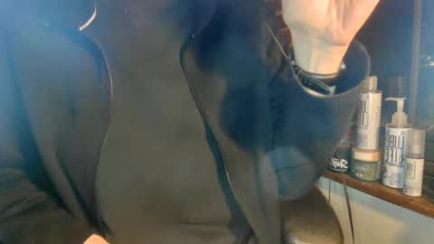Snapshot of nfgwholoves2cum chatting on February 11, 11:22 pm NFG Nice Friendly Guy Dick online show from February 11, 11:22 pm