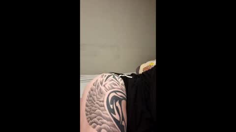 nhey371 online show from April 21, 11:00 pm