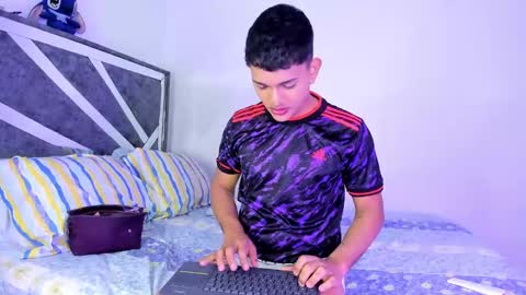 Snapshot of niall_falcon chatting on March 3, 6:07 pm Niall online show from March 3, 6:07 pm