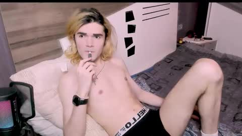 Nick PVT is open FanslyTwitter - Nic kycb online show from March 12, 3:42 pm