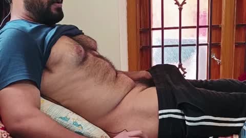 Snapshot of nice_guy_4u_ chatting on December 16, 5:59 am Robin online show from December 16, 5:59 am