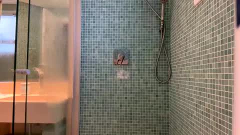 nicedick_2025 online show from December 4, 8:32 am