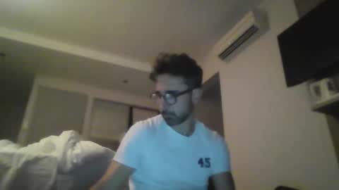 nicefrenchguy79 online show from November 20, 6:24 am