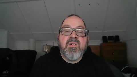 Snapshot of niceguy7208 chatting on February 10, 3:46 am niceguy7208 online show from February 10, 3:46 am
