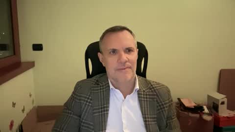 Snapshot of niceshy_71 chatting on February 18, 6:28 pm Andrew online show from February 18, 6:28 pm