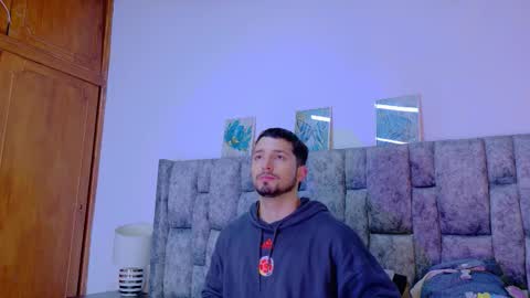 nick_moss_ online show from February 27, 11:11 am