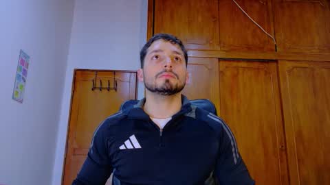 nick_moss_ online show from March 21, 10:41 am