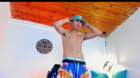 nick_nizzer online show from November 10, 3:28 pm