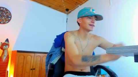 nick_nizzer online show from October 31, 11:57 am