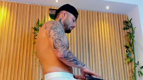 nick owen26 online show from March 26, 7:07 pm