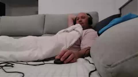 nick_rick01 online show from April 29, 2:38 am