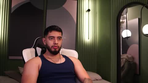 Snapshot of nick_vans chatting on October 18, 1:05 pm Jhohan online show from October 18, 1:05 pm