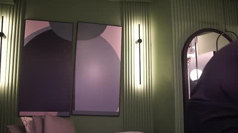 Snapshot of nick_vans chatting on October 31, 3:59 pm Jhohan online show from October 31, 3:59 pm