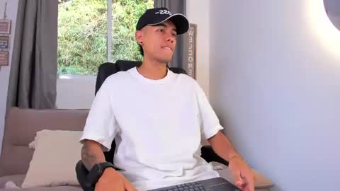Nick Copeer  online show from June 17, 12:18 pm
