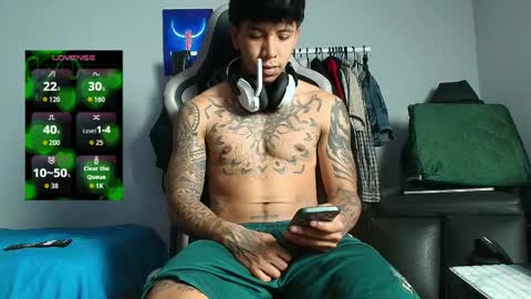 Nickhot0609 online show from March 23, 9:26 am