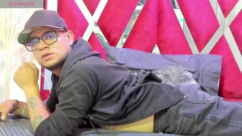 nickk_jonson online show from April 22, 1:38 pm