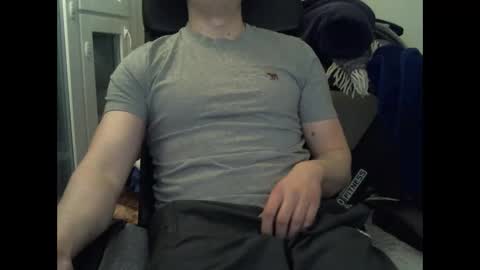 nicklan90 online show from February 15, 9:49 pm