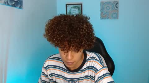Nickolas Muoz online show from December 24, 3:27 am