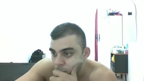 nickolasrius online show from April 7, 7:03 pm