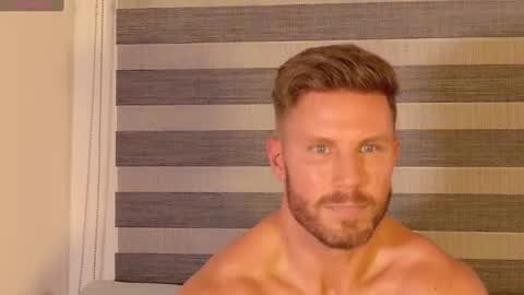 nickriverzxo online show from November 3, 2:05 am